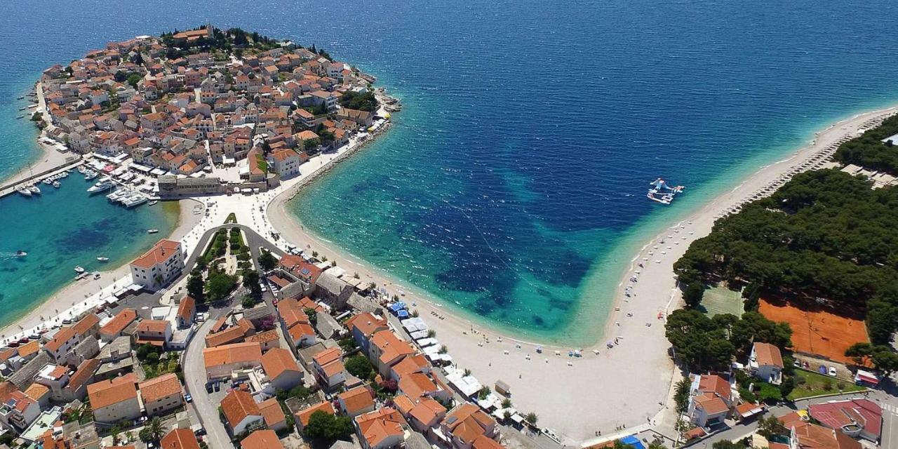 Apartment Movie Primošten Buitenkant foto